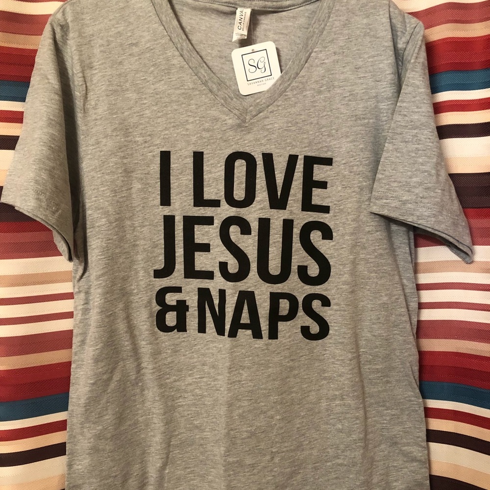 I love Jesus & naps t-shirt 💕